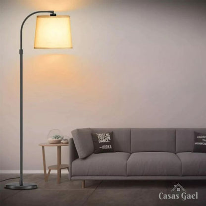 Luminária de Chão Ajustável com Cúpula em Linho