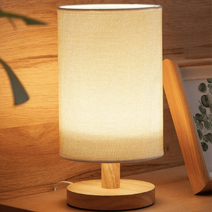 Luminária de Mesa para Quarto em Linho e Madeira