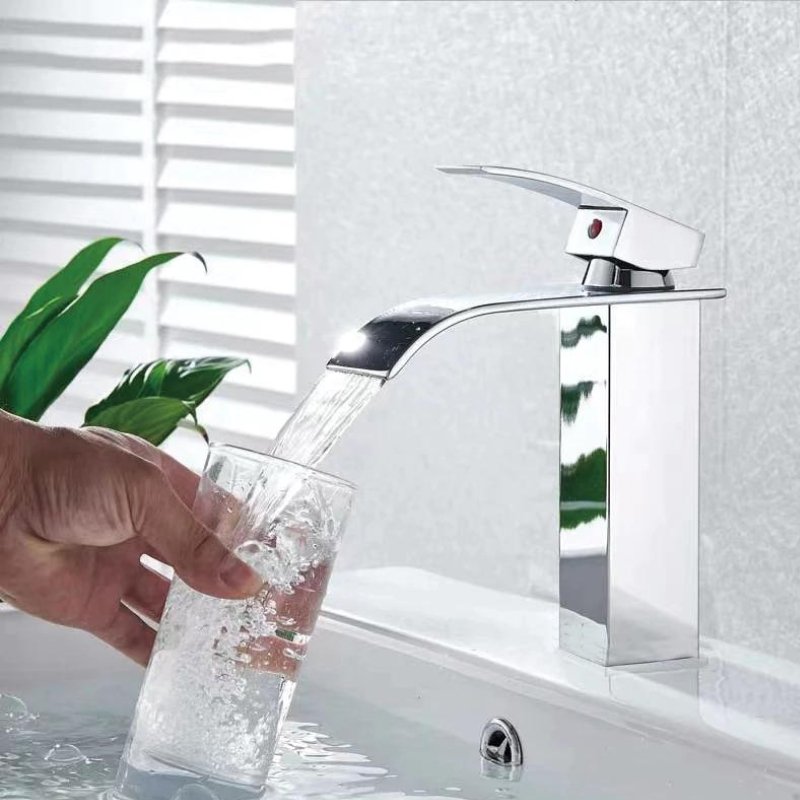 Torneira Cascata Monocomando - Sofia