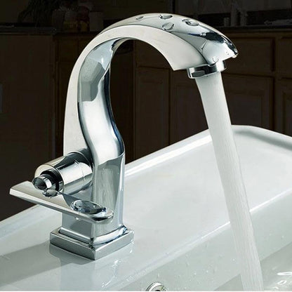 Torneira de Metal Brilhante para Banheiro com Saída de Água Fria